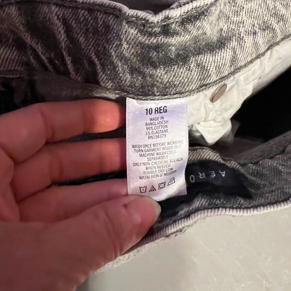 Aeropostale Gray Mom Jeans 10R - Picture 5 of 9